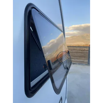 20 X 40 Amortisörlü Karavan Penceresi Tamperli Cam (20010)