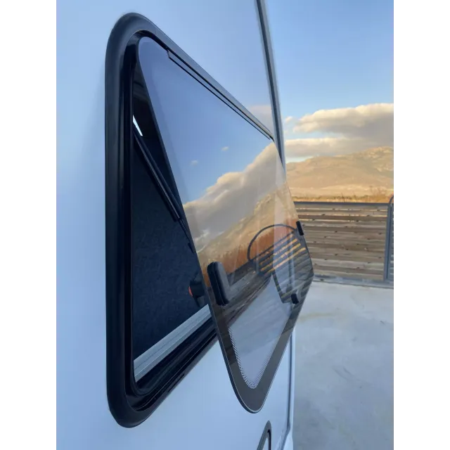 20 X 40 Amortisörlü Karavan Penceresi Tamperli Cam (20010)